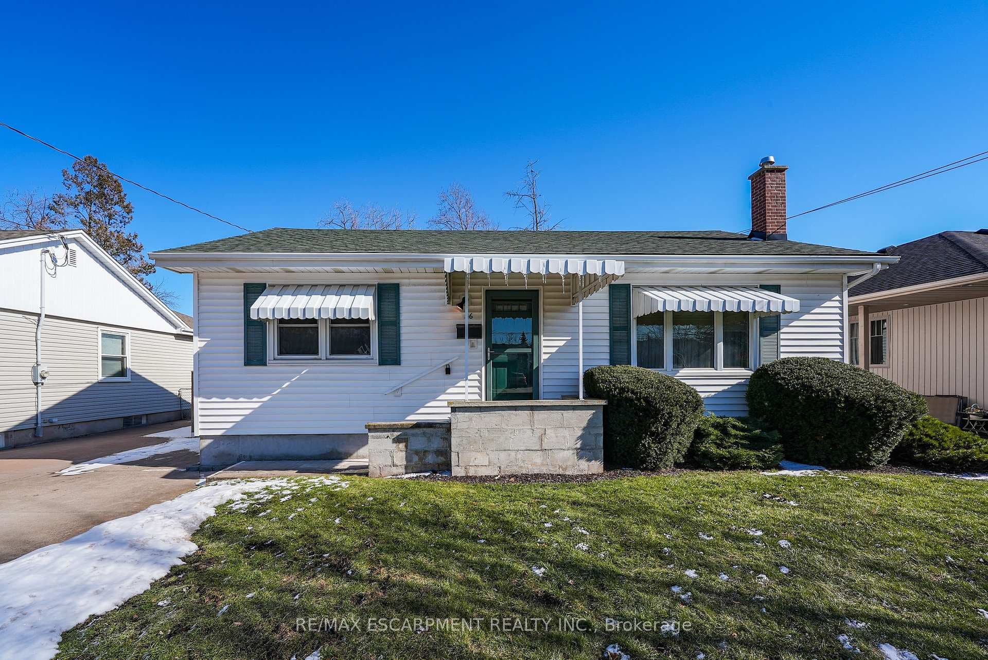 36 Lakeview Avenue photo 1