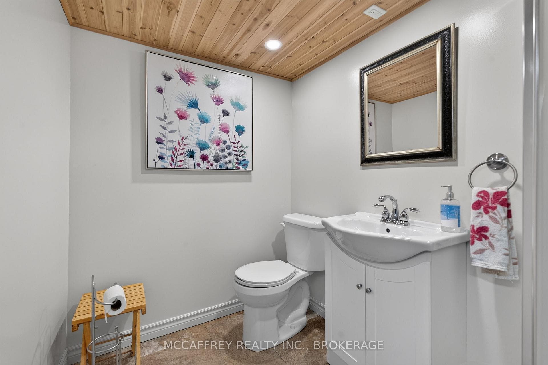 62 Edgewood Drive photo 31