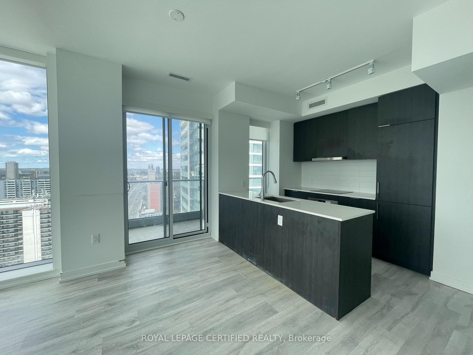 8 Olympic Garden Drive Unit S2008 photo 3