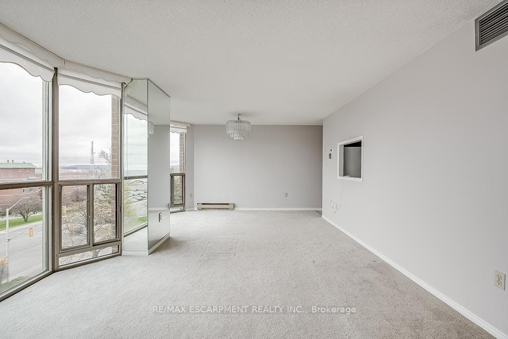 1225 North Shore Boulevard Unit 605 photo 7