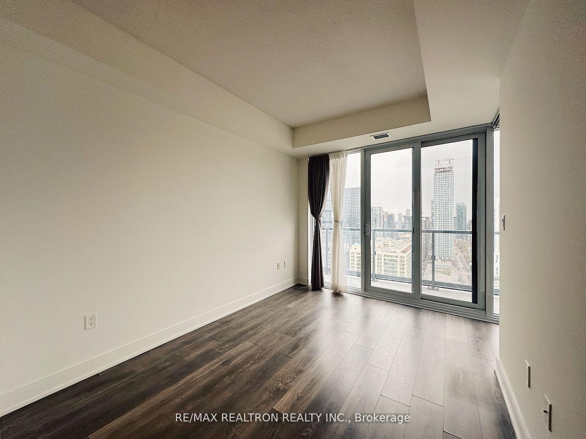89 McGill Street Unit 2610 photo 5
