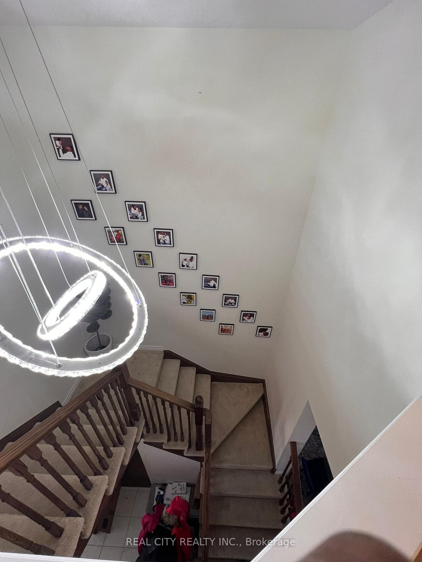 1232 Hazel Way photo 6