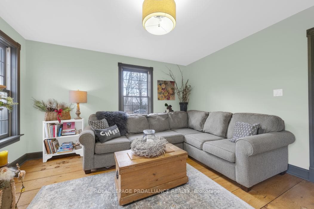 136 Cole Road photo 7