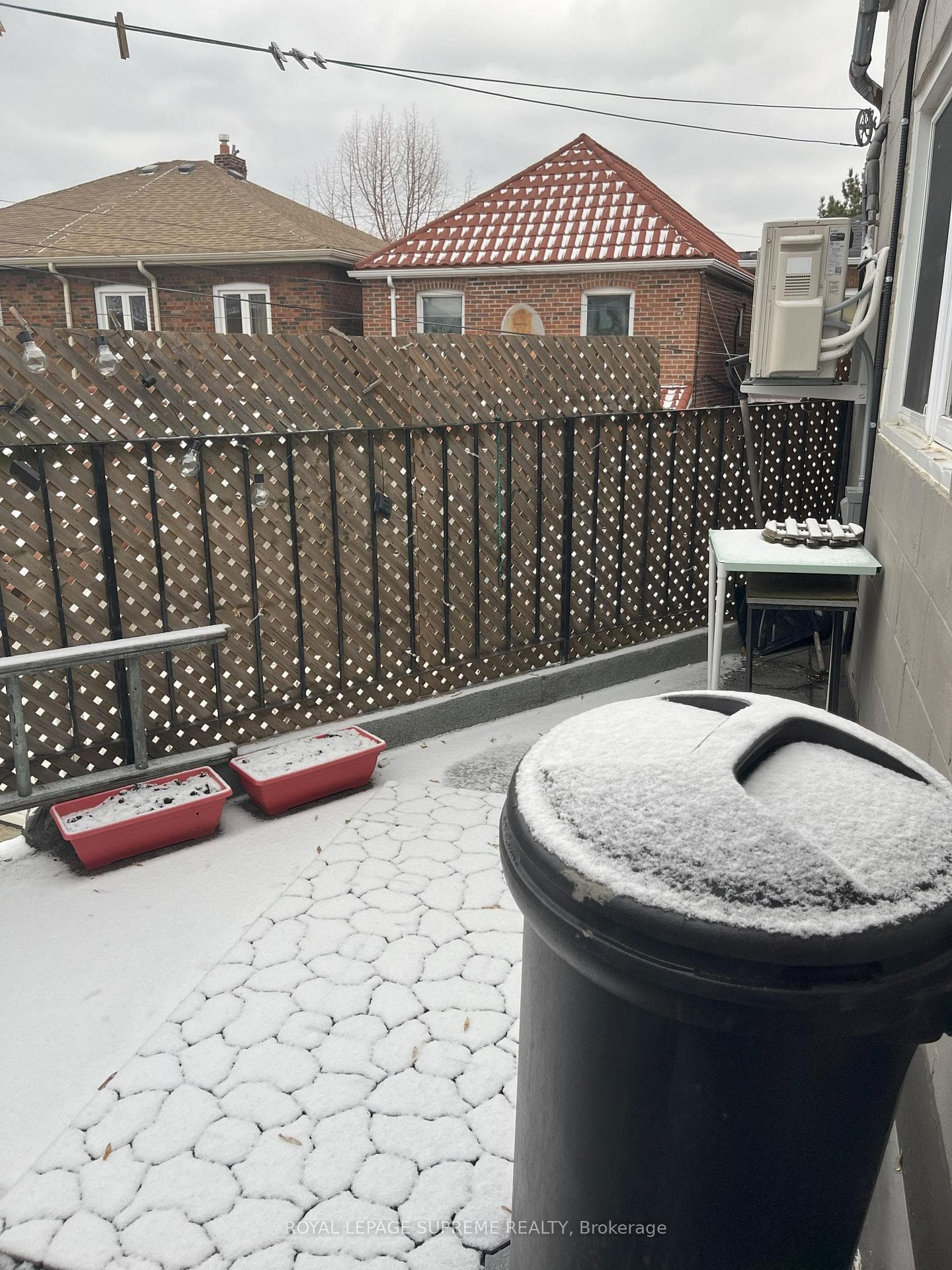 1322 Dundas Street Unit 2 photo 21