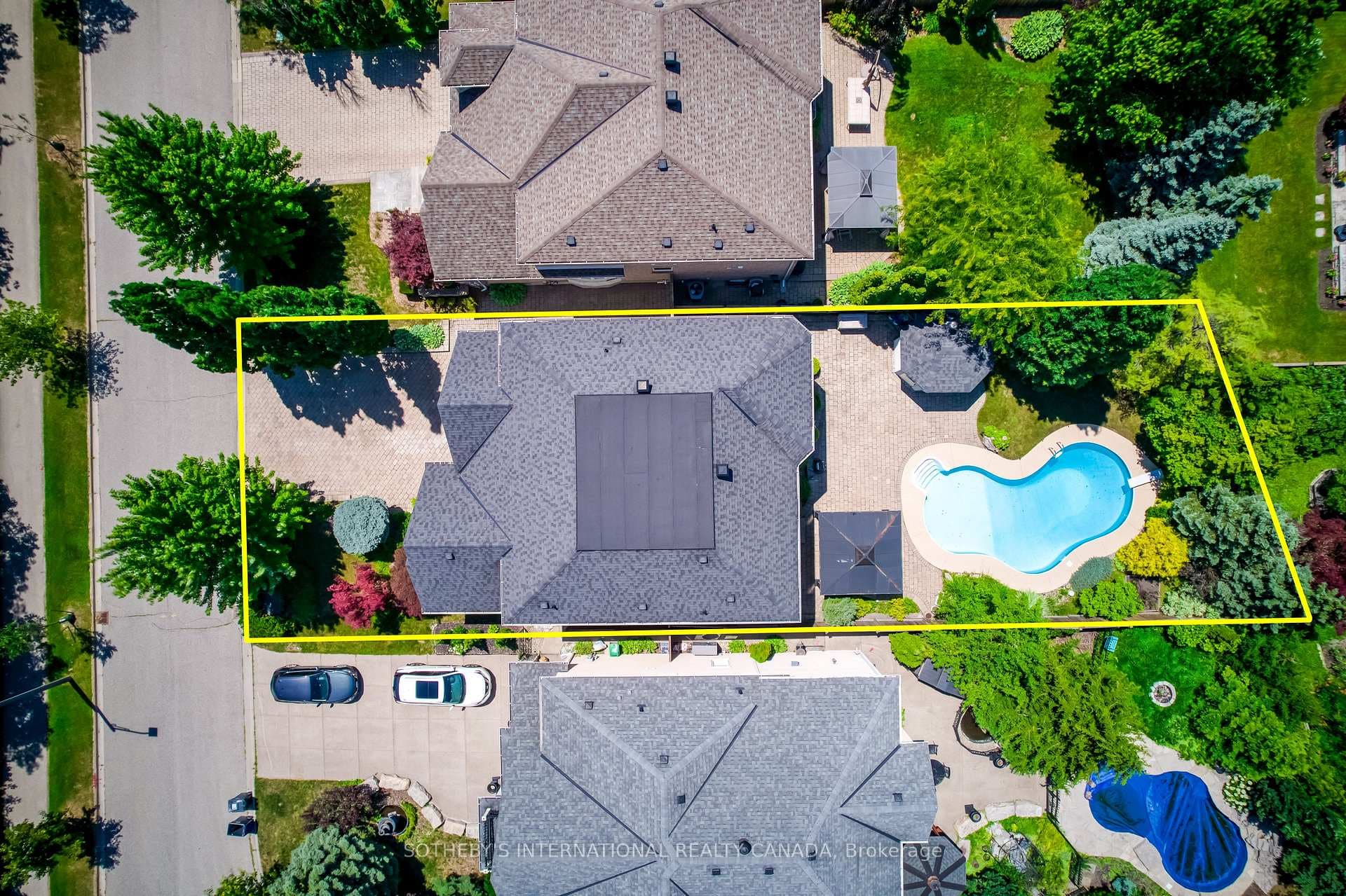 549 Renshaw Court photo 4