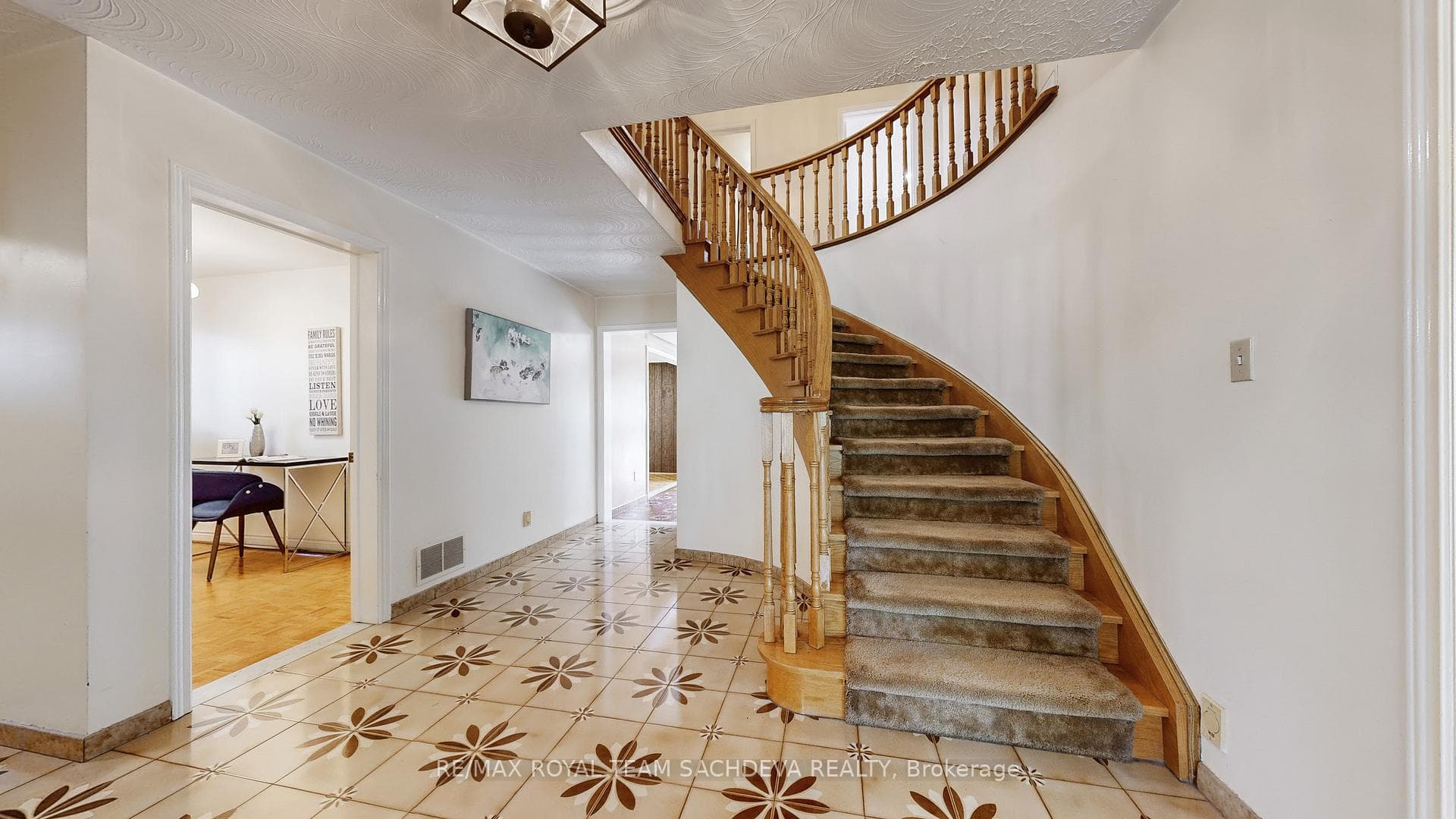34A Orchard Park Drive photo 21