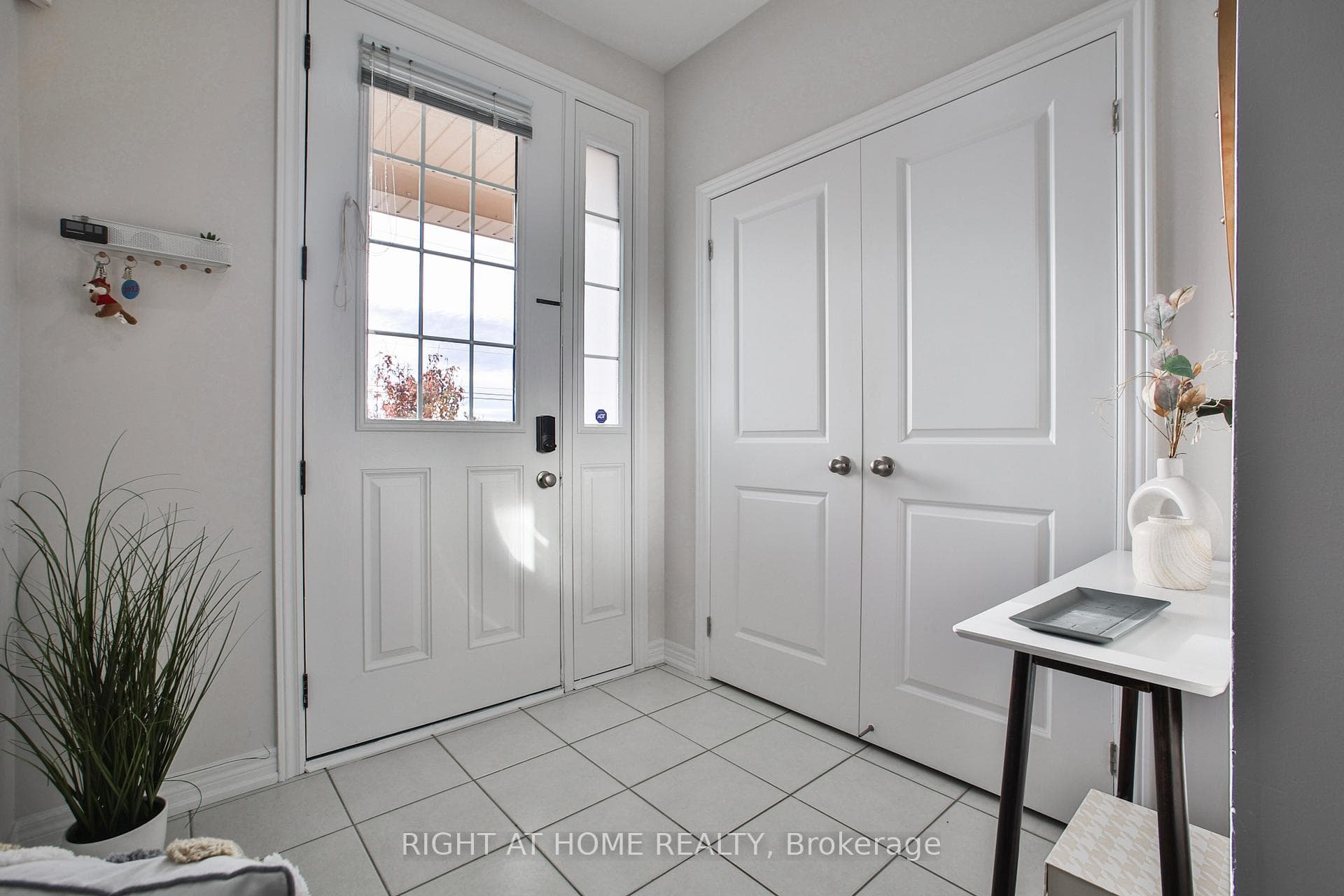 37 Ivor Crescent photo 3