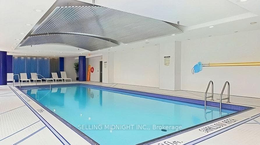 5162 Yonge Street Unit PH301 photo 19