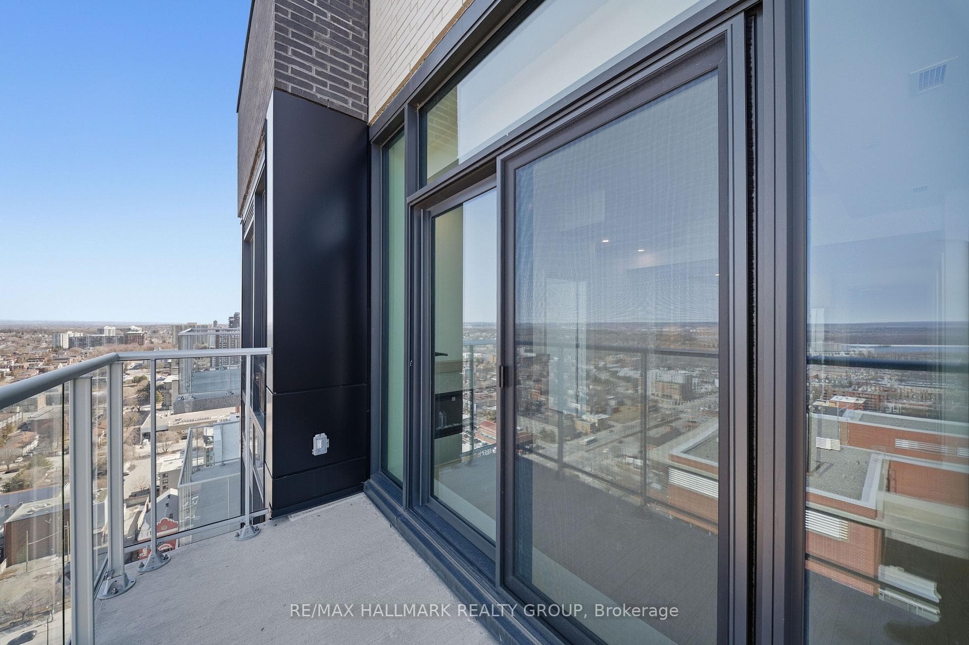 180 George Street Unit 2604 photo 22