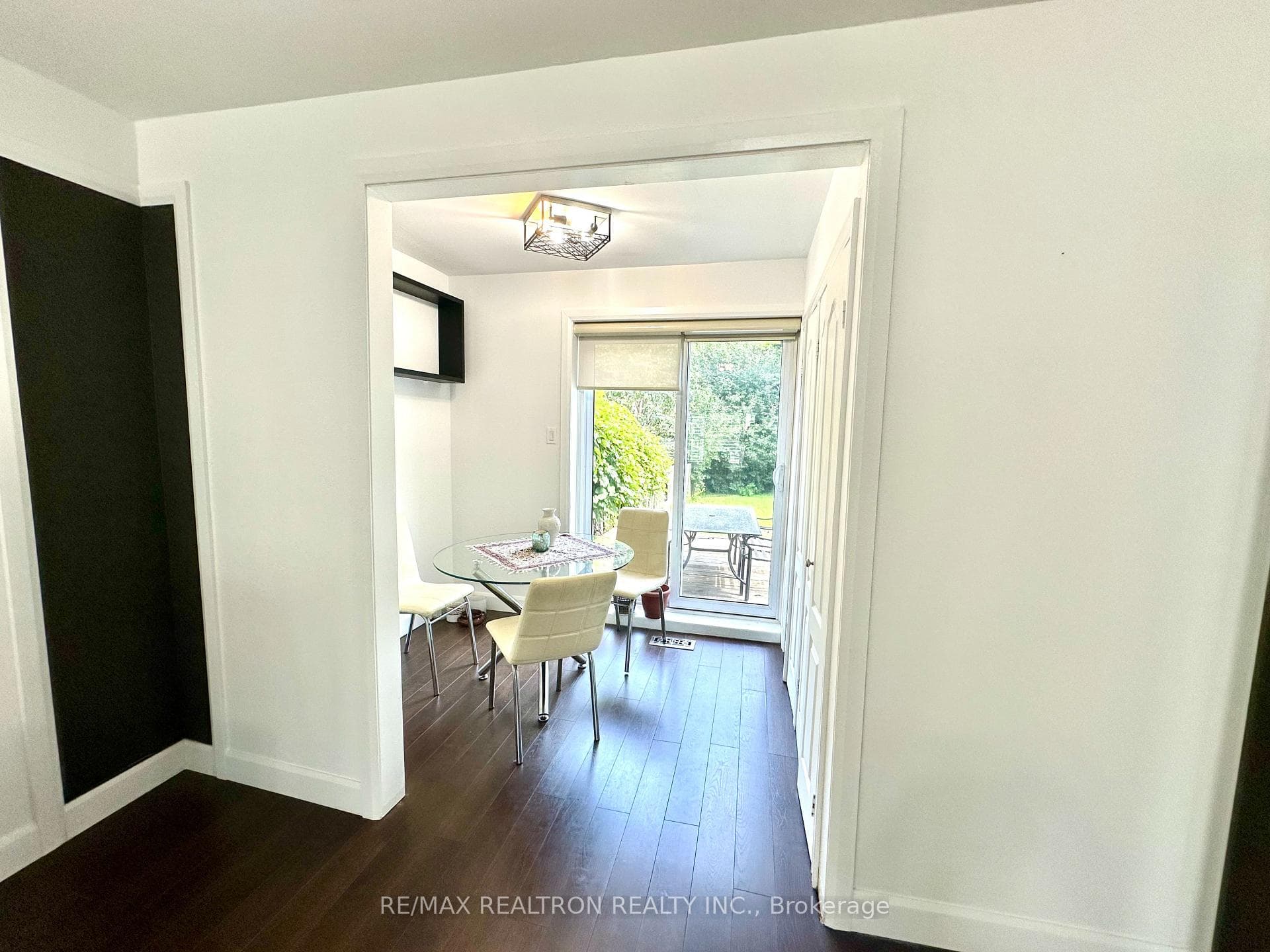 19 RICHARDSON Drive photo 4
