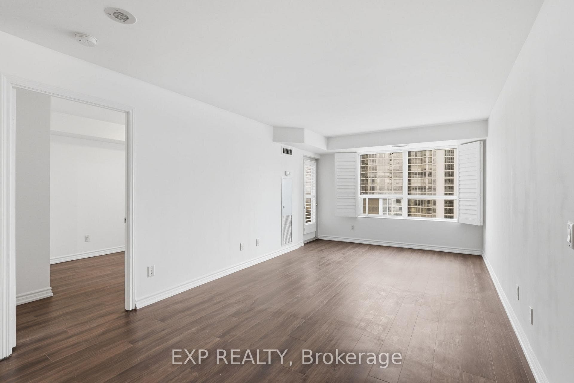 25 Kingsbridge Garden Circle Unit 2120 photo 13