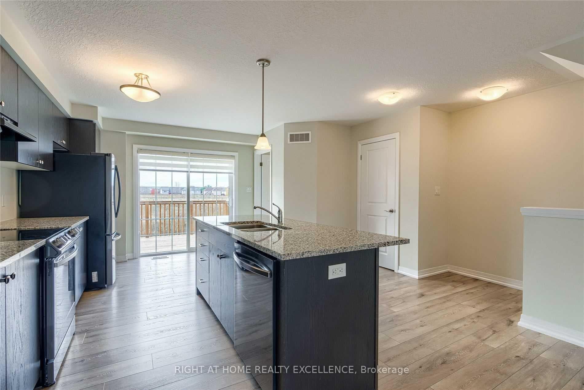 128 Ian Ormston Drive photo 8