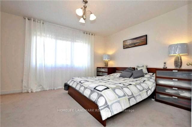 92 Longwood Avenue photo 6