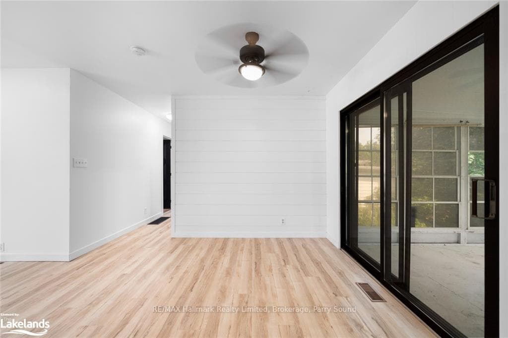 7 MAPLEVIEW Drive photo 15