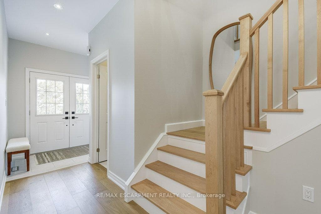 195 Painter Terrace photo 4