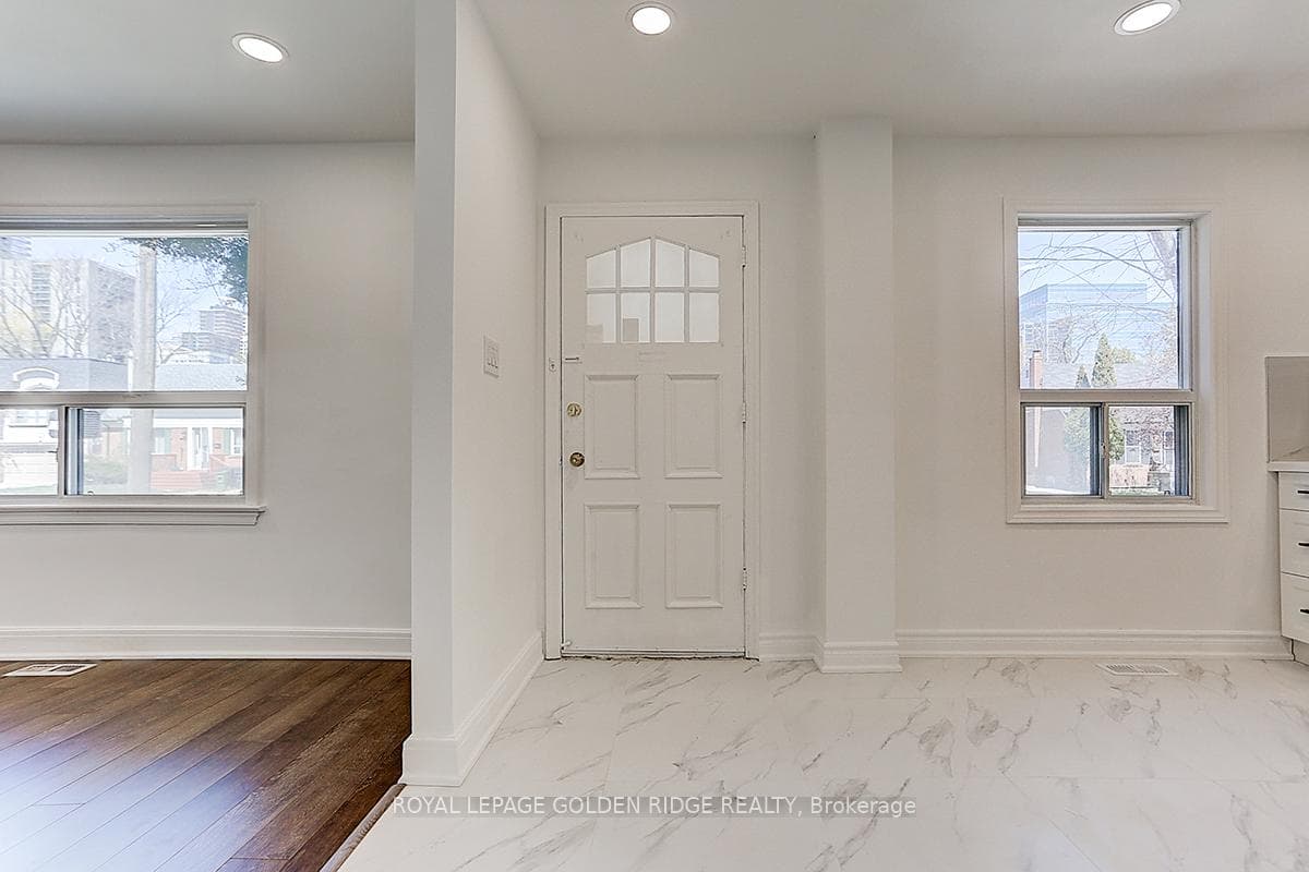 21 Lyndale Drive photo 5