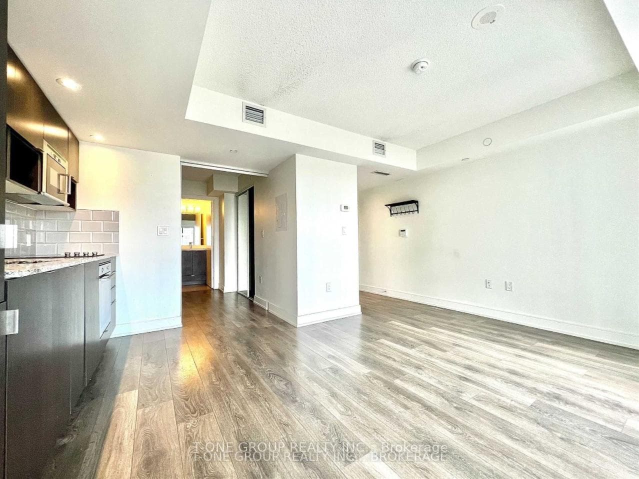 89 Mcgill Street Unit 1106 photo 4