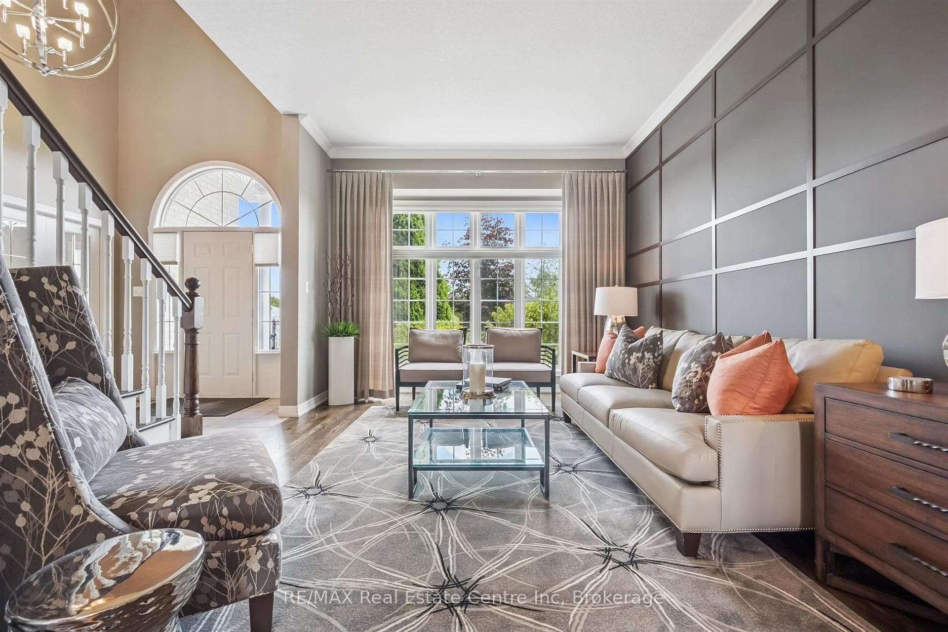 12 TELFER GLEN Street photo 6