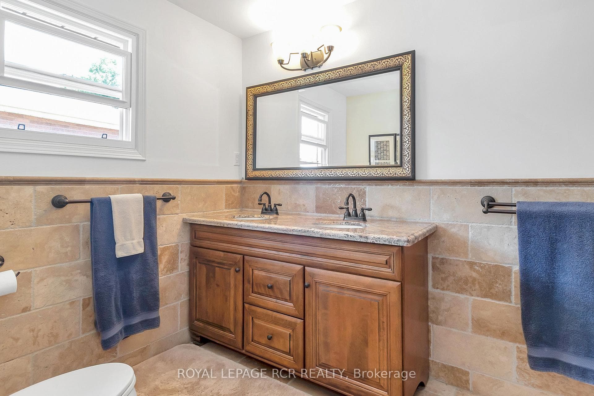 726 Leslie Valley Drive photo 20