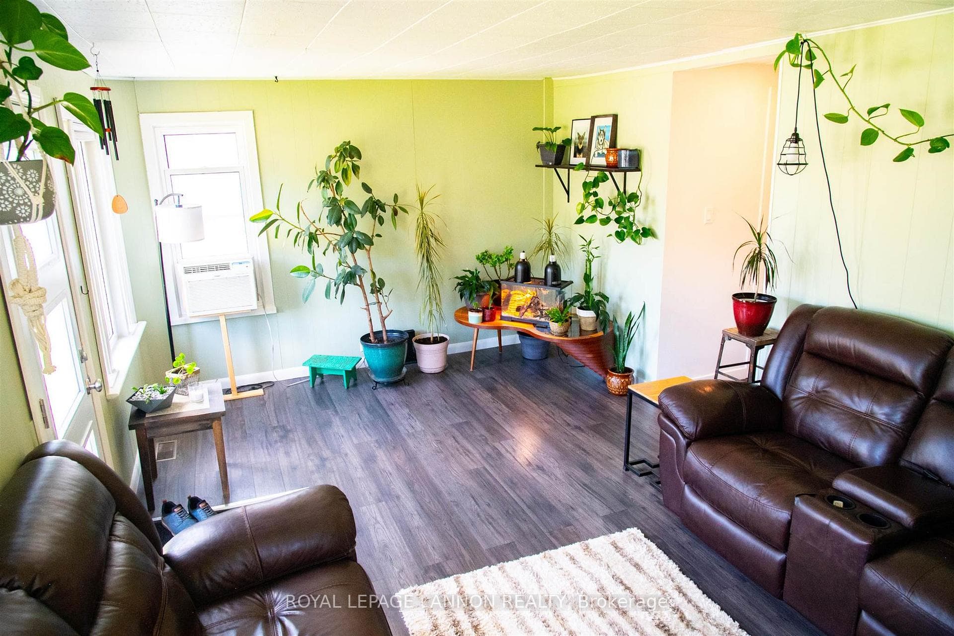 37 Velva Avenue photo 3