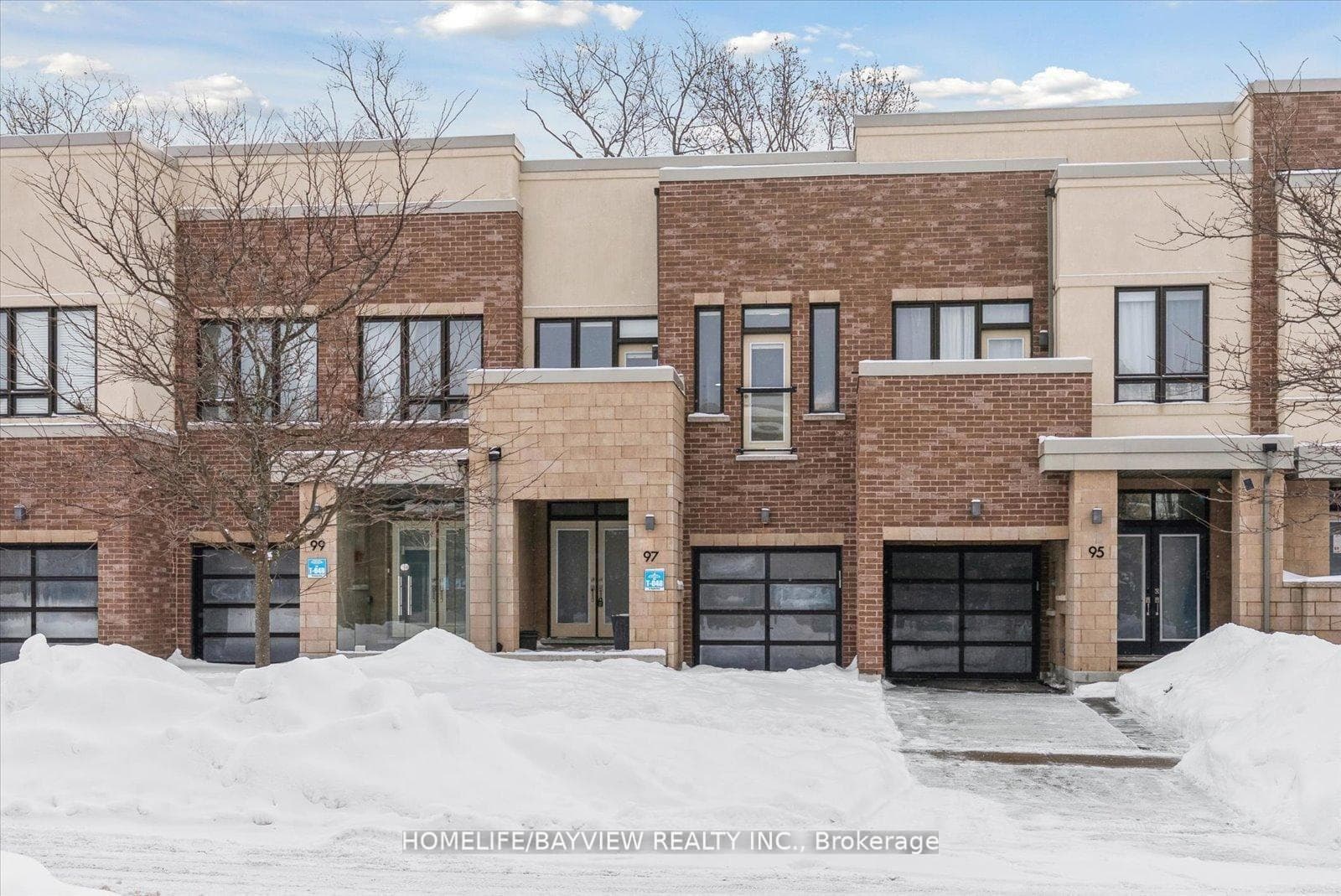 97 Dariole Drive photo 3