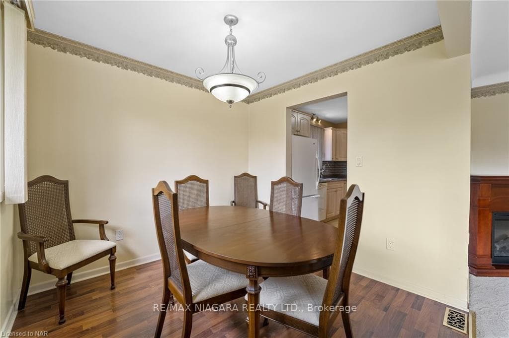 3 ENGLEHART Court photo 8