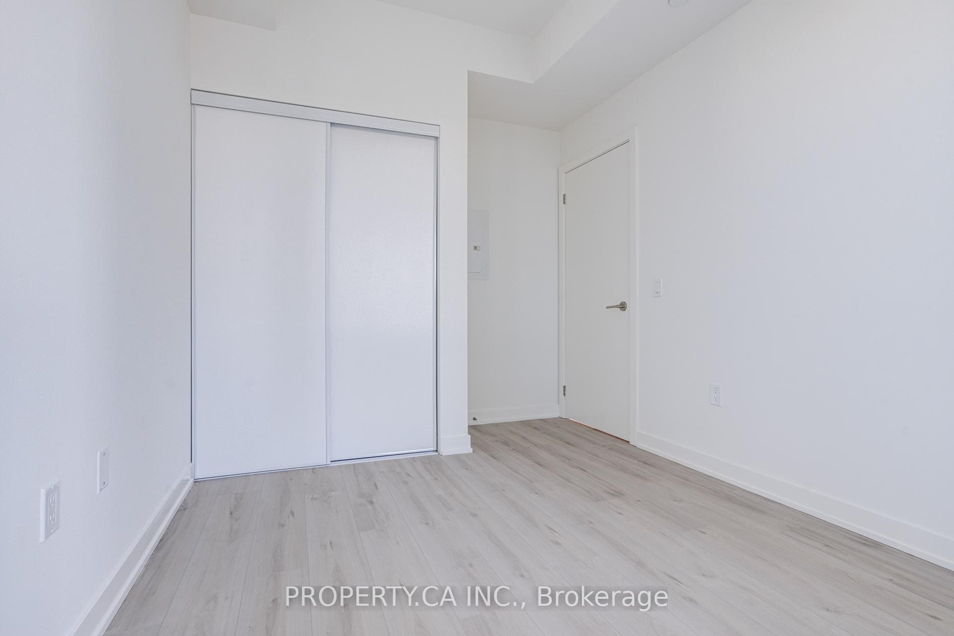 110 Broadway Avenue Unit 2404S photo 17