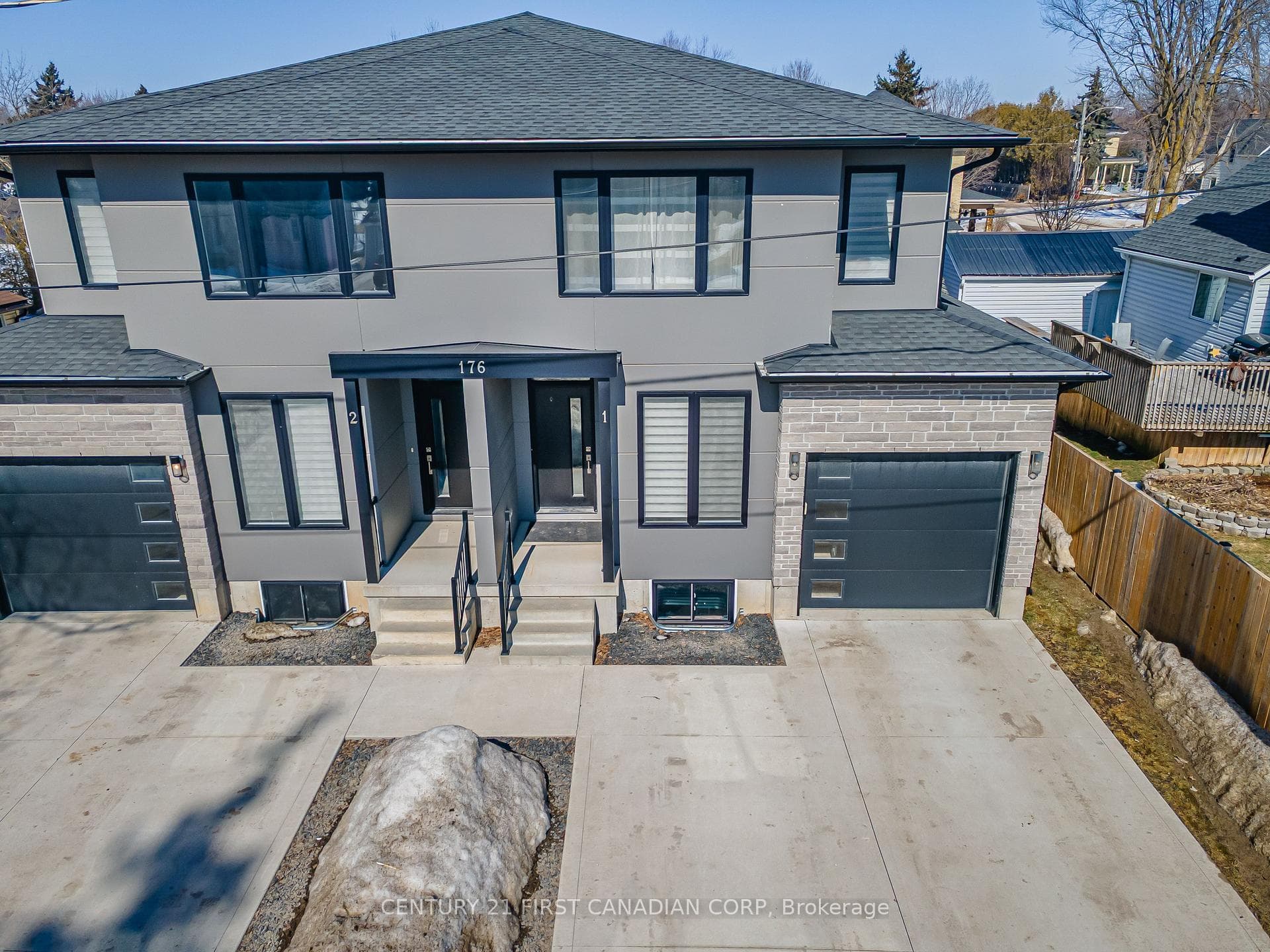 176 King Street photo 45