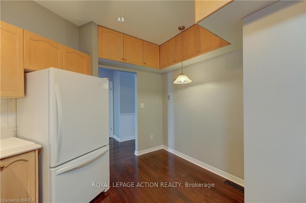 92 Twentyplace Boulevard photo 4