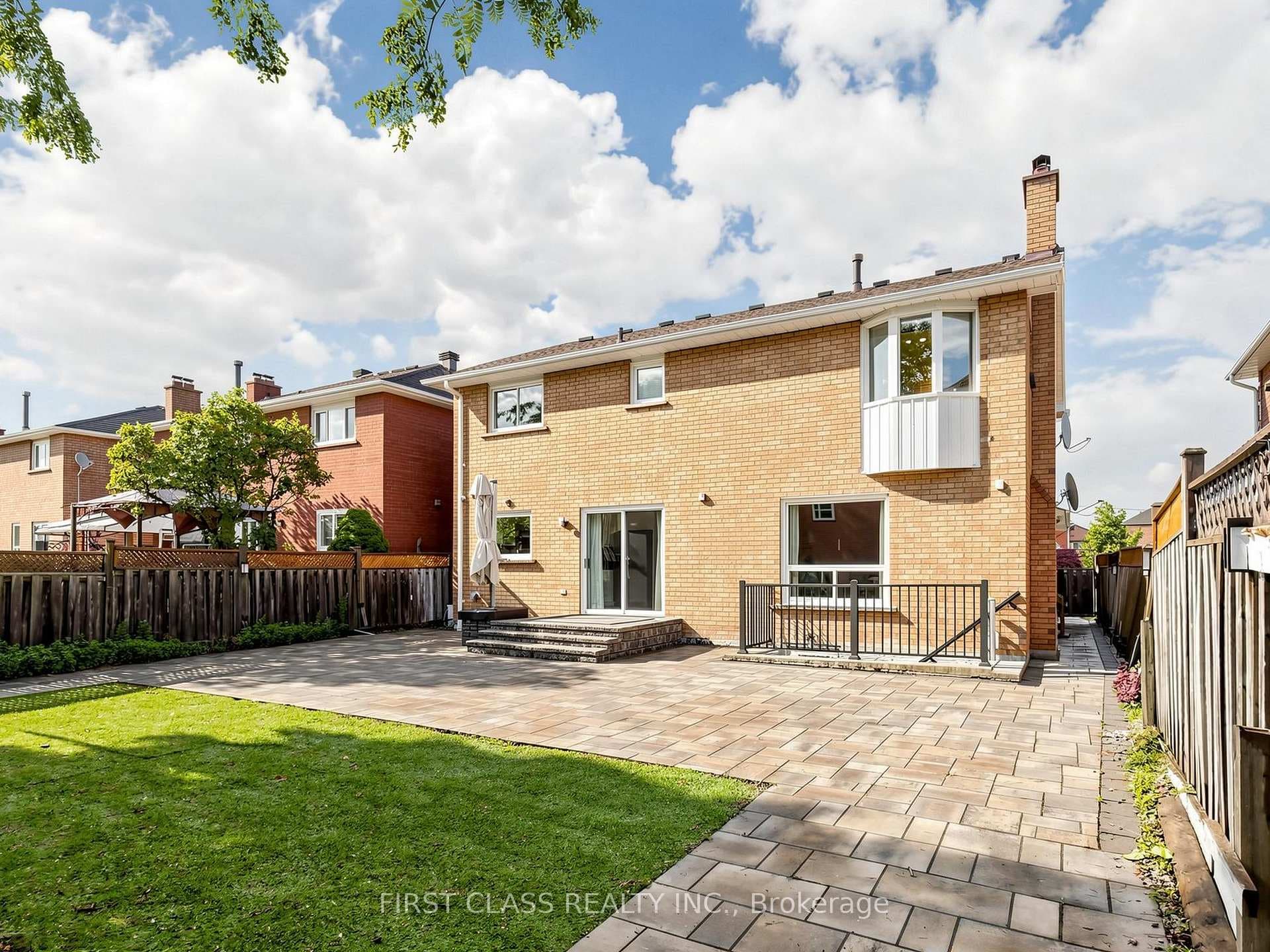 967 White Clover Way photo 44