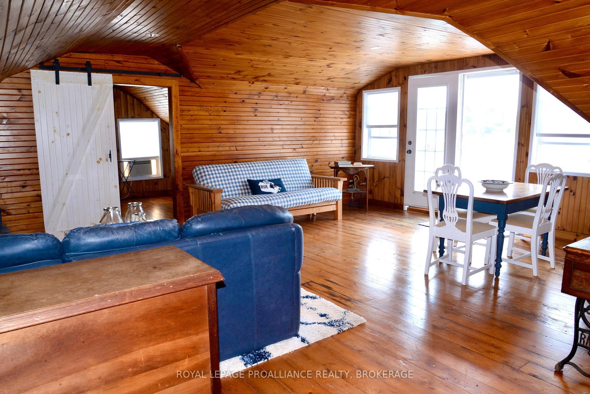 121 Tremont Park Island photo 24