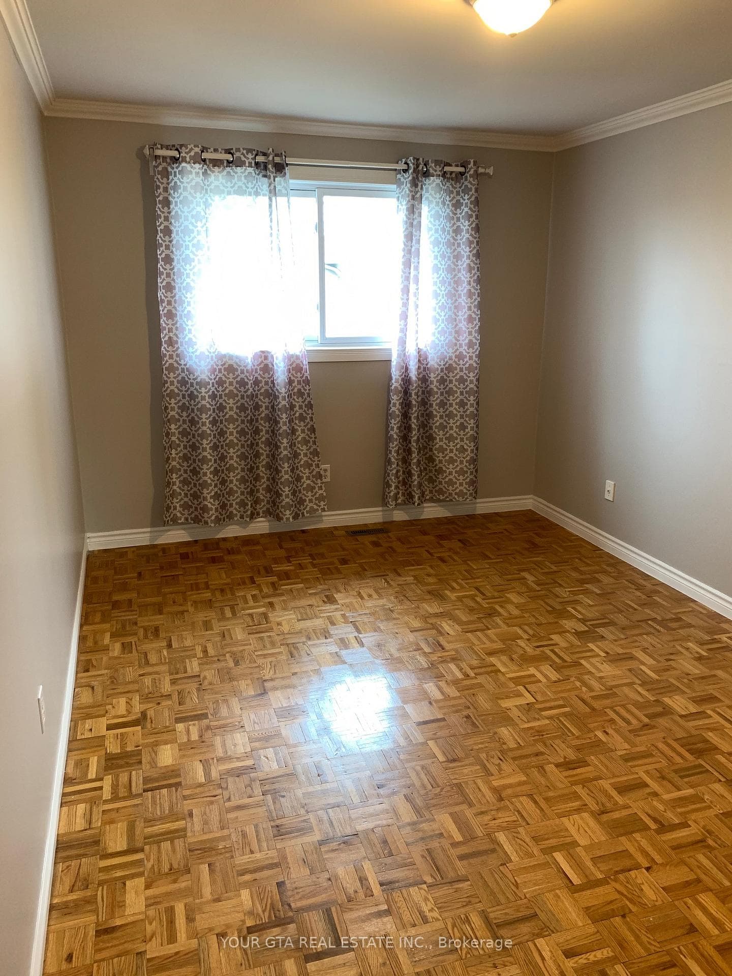 147 Bonham Blvd Boulevard Unit upper photo 9