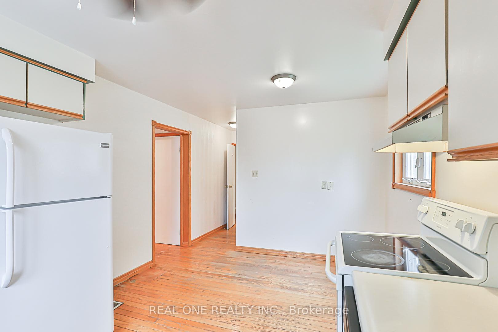 120 Lowe Boulevard photo 18