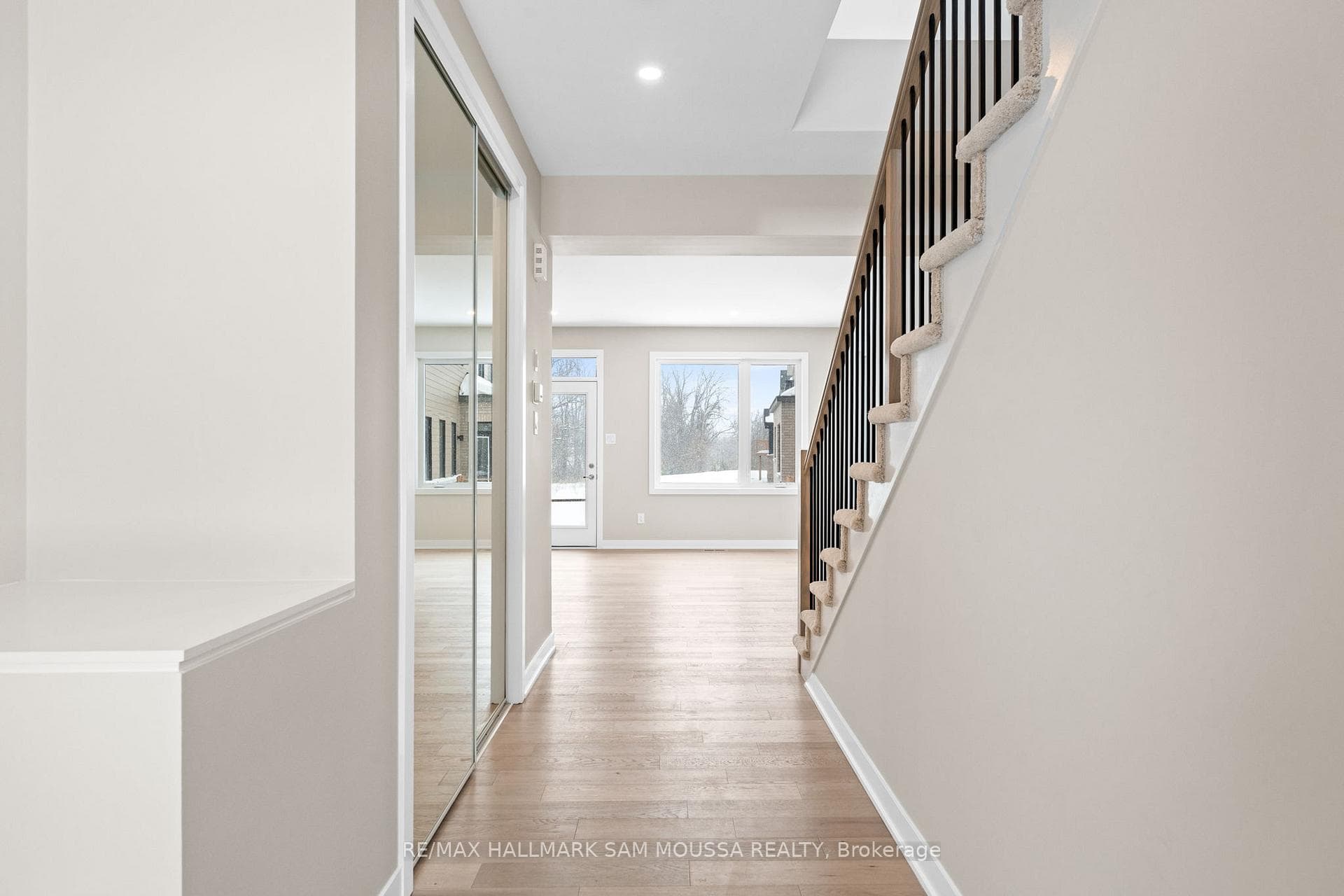 410 Euphoria Crescent photo 21