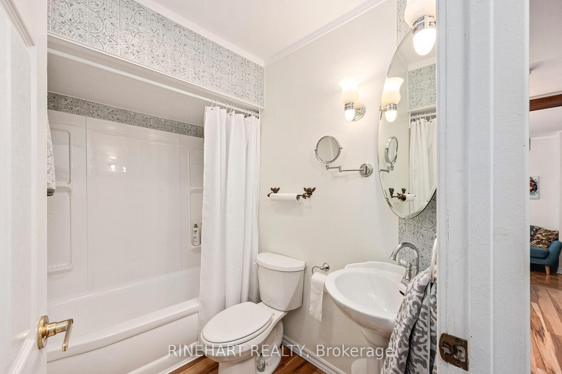 1129 Sunningdale Road photo 14