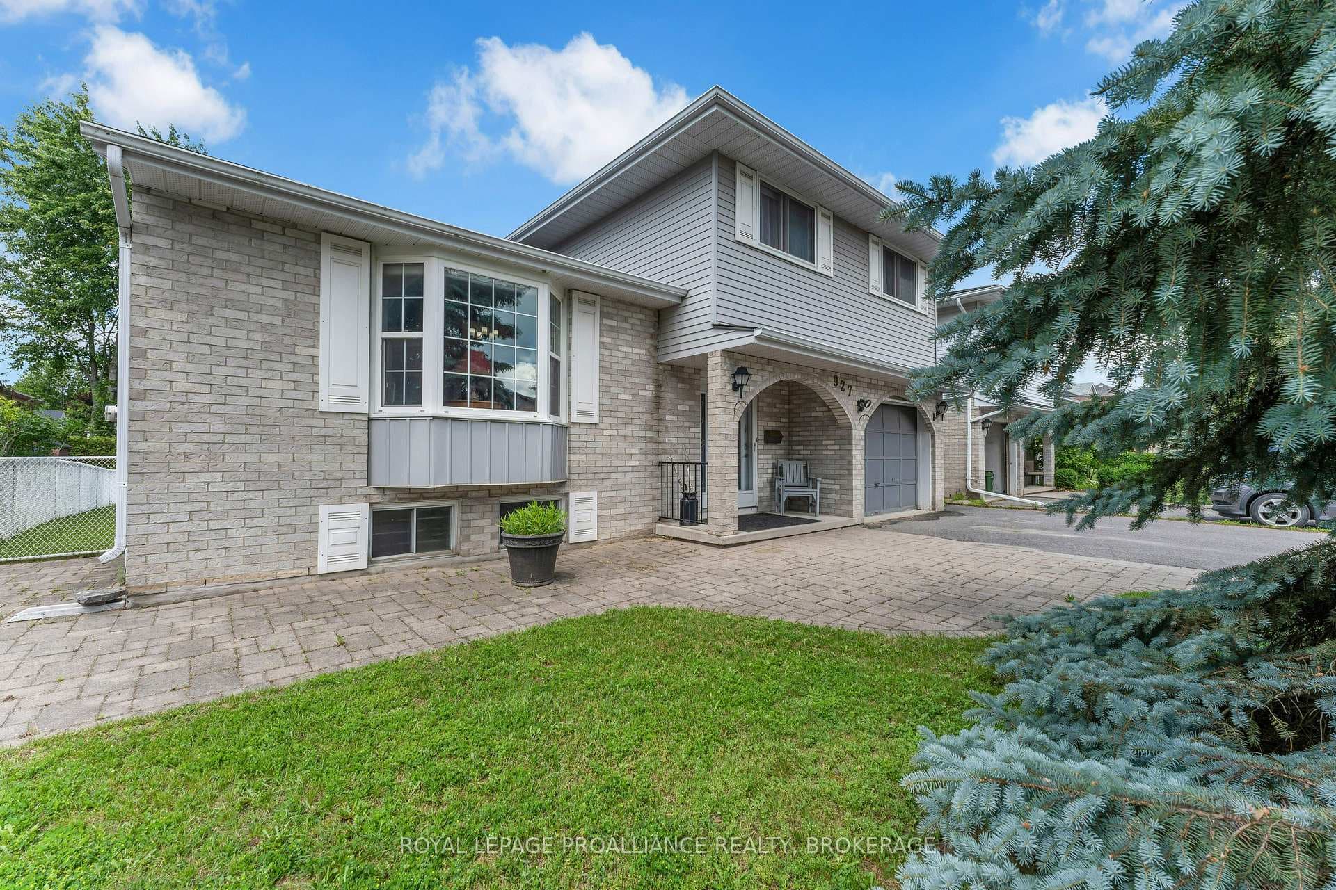 927 Newhall Drive photo 2