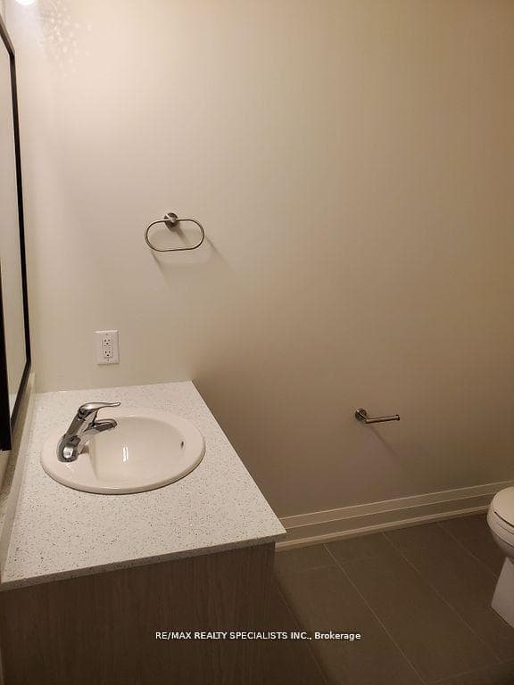307 King Street Unit 206 photo 5