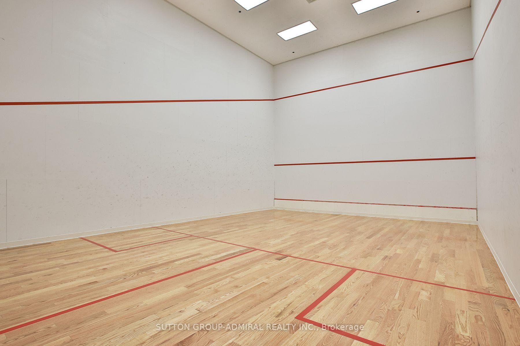 333 Clark Avenue Unit 106 photo 34