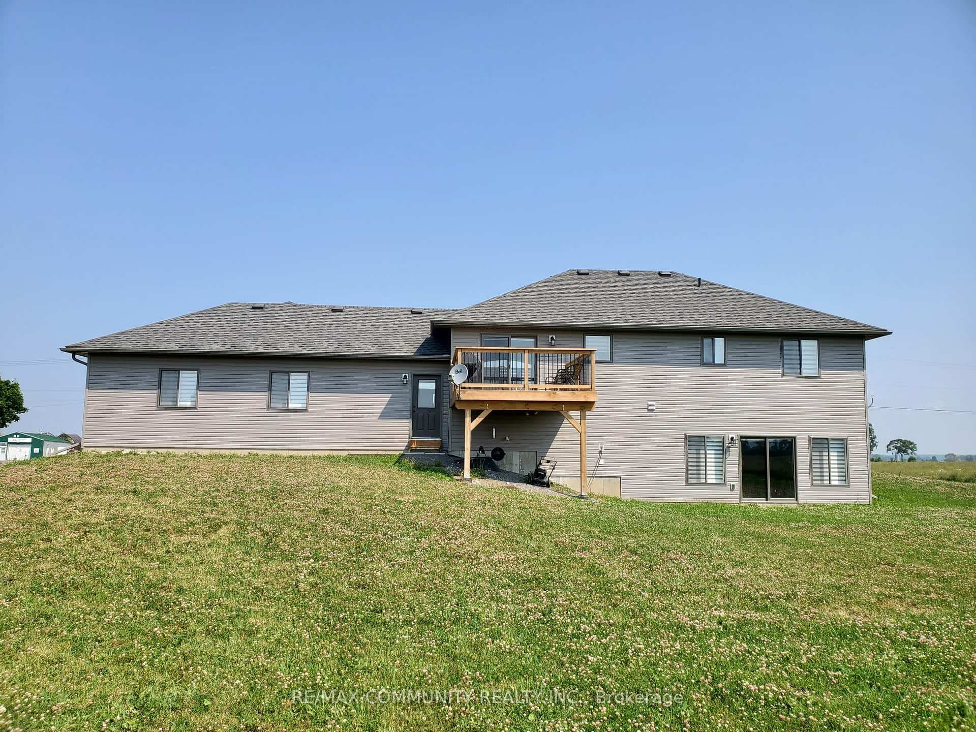 18 DEMOREST Road photo 32