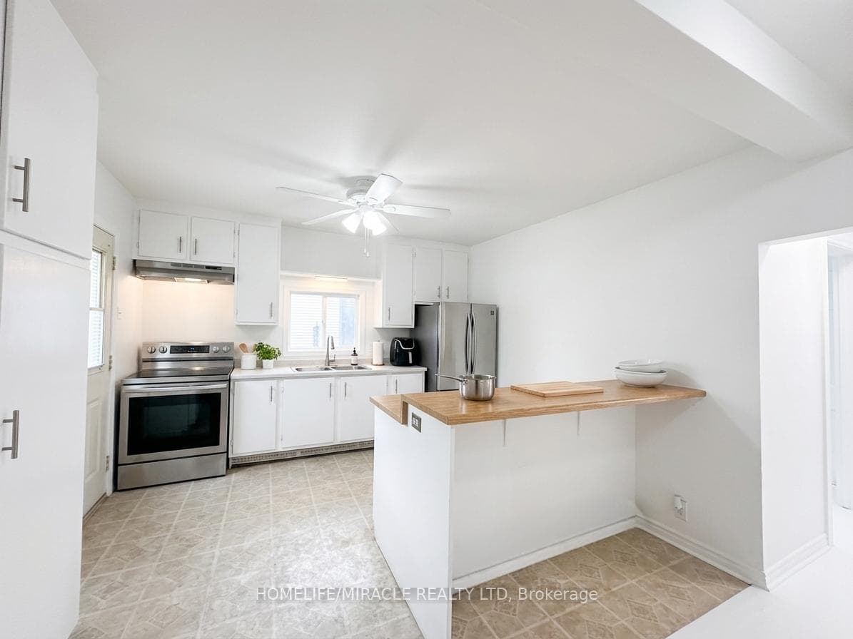 279 Mountain Street photo 9