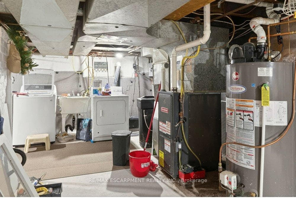 49 Cheever Street photo 35