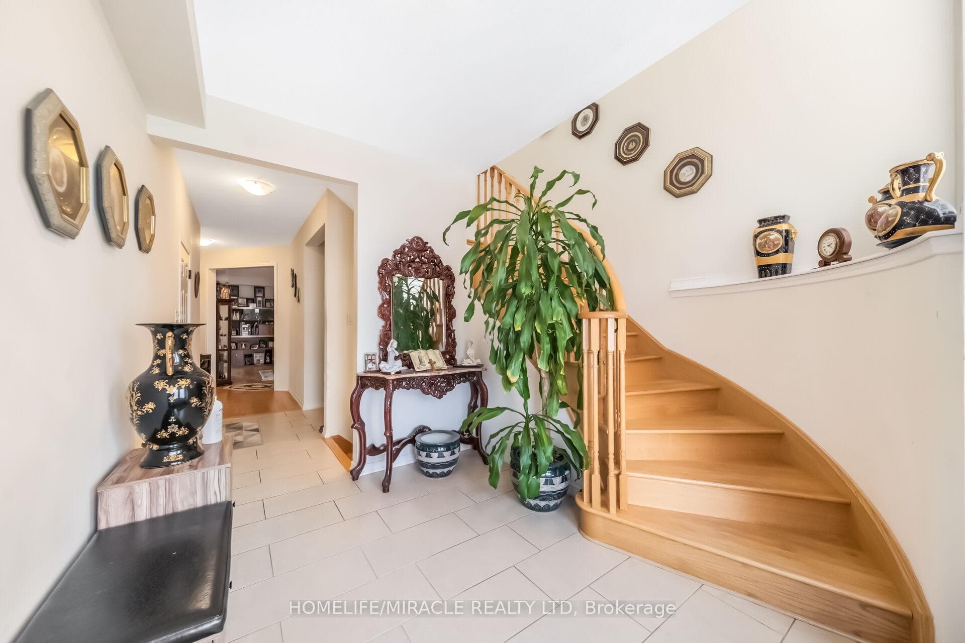 14 Abercrombie Crescent photo 5