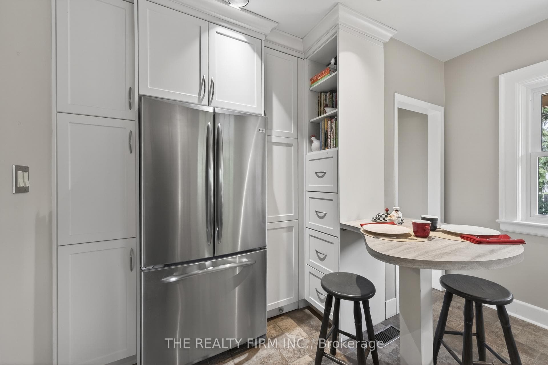 252 Edward Street photo 10