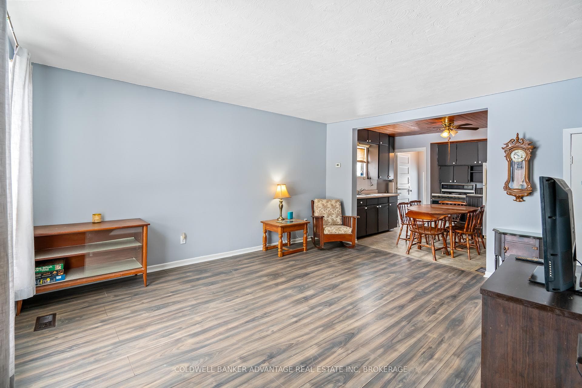 314 Simpson Avenue photo 9
