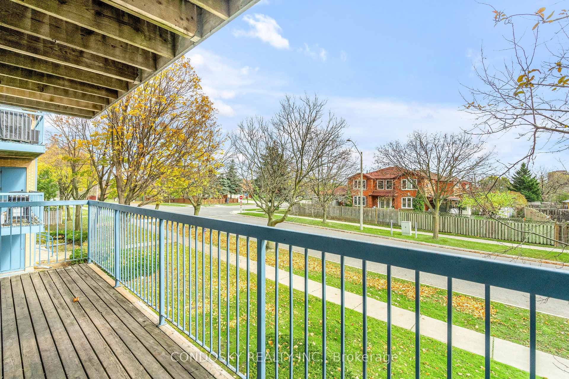 65 Trailwood Drive Unit 224 photo 34