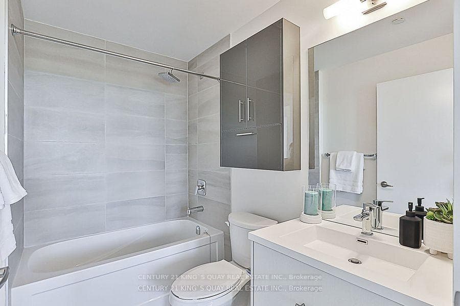 188 Fairview Mall Drive Unit 715 photo 4