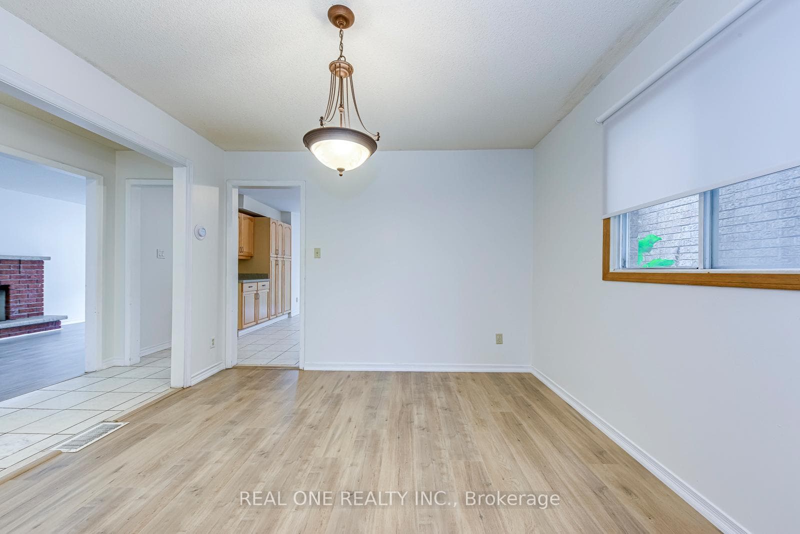 220 Kingsbridge Garden Circle photo 9