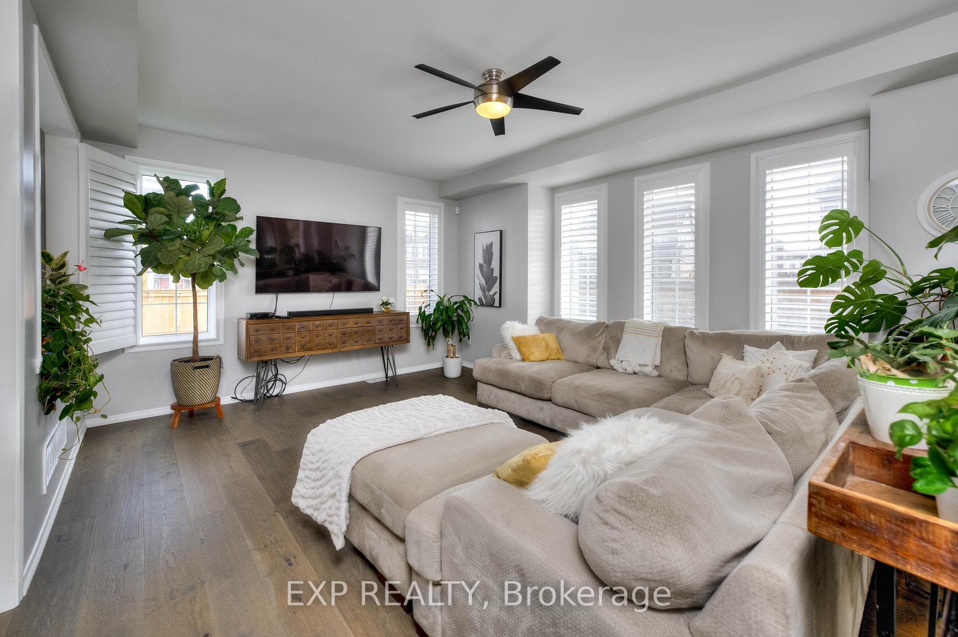 30 Fleming Crescent photo 9