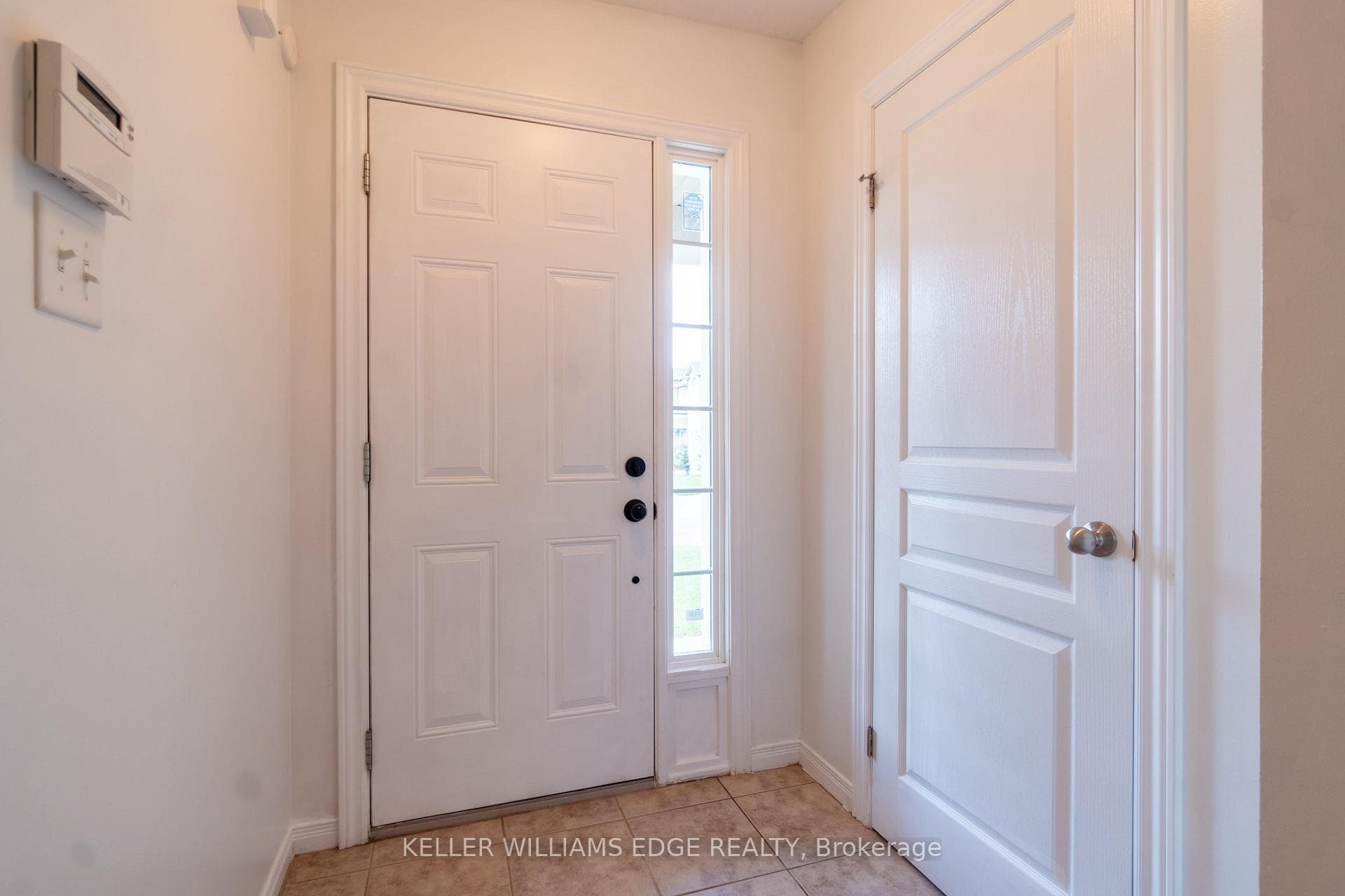 187 Penny Lane photo 4