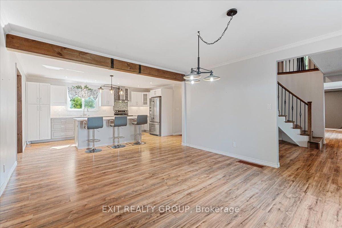 315 Haigs Reach Road photo 9